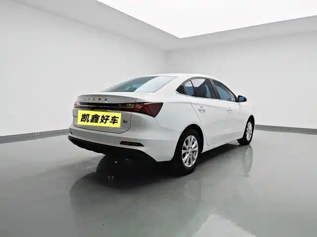 Roewe i5 — миниатюра 4