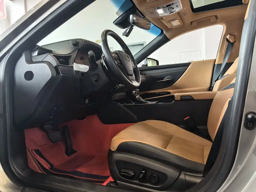 Lexus ES — миниатюра 13
