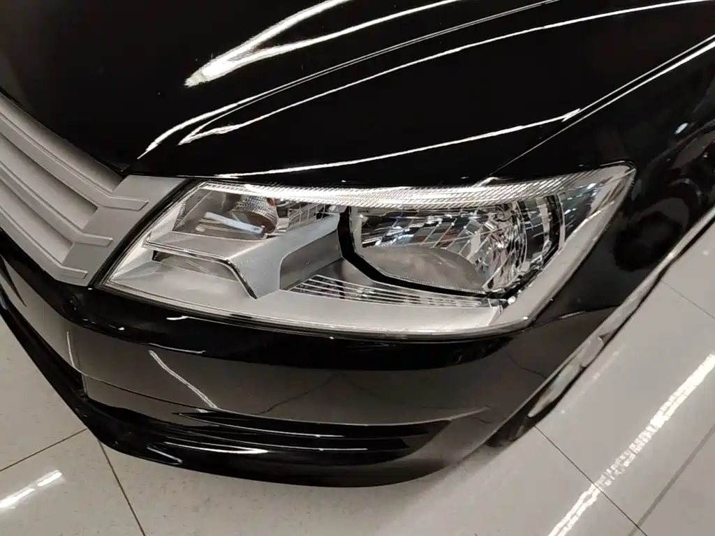 Volkswagen Santana — миниатюра 24