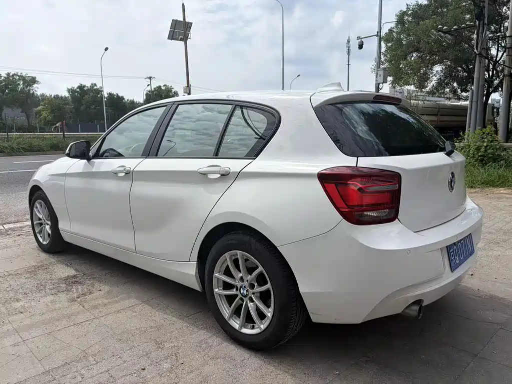 BMW 1 Series (Import) — миниатюра 6