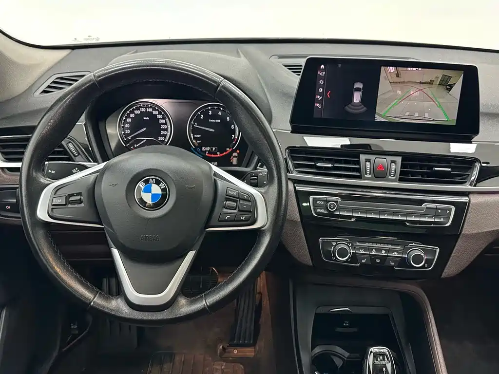 BMW X1 — миниатюра 10