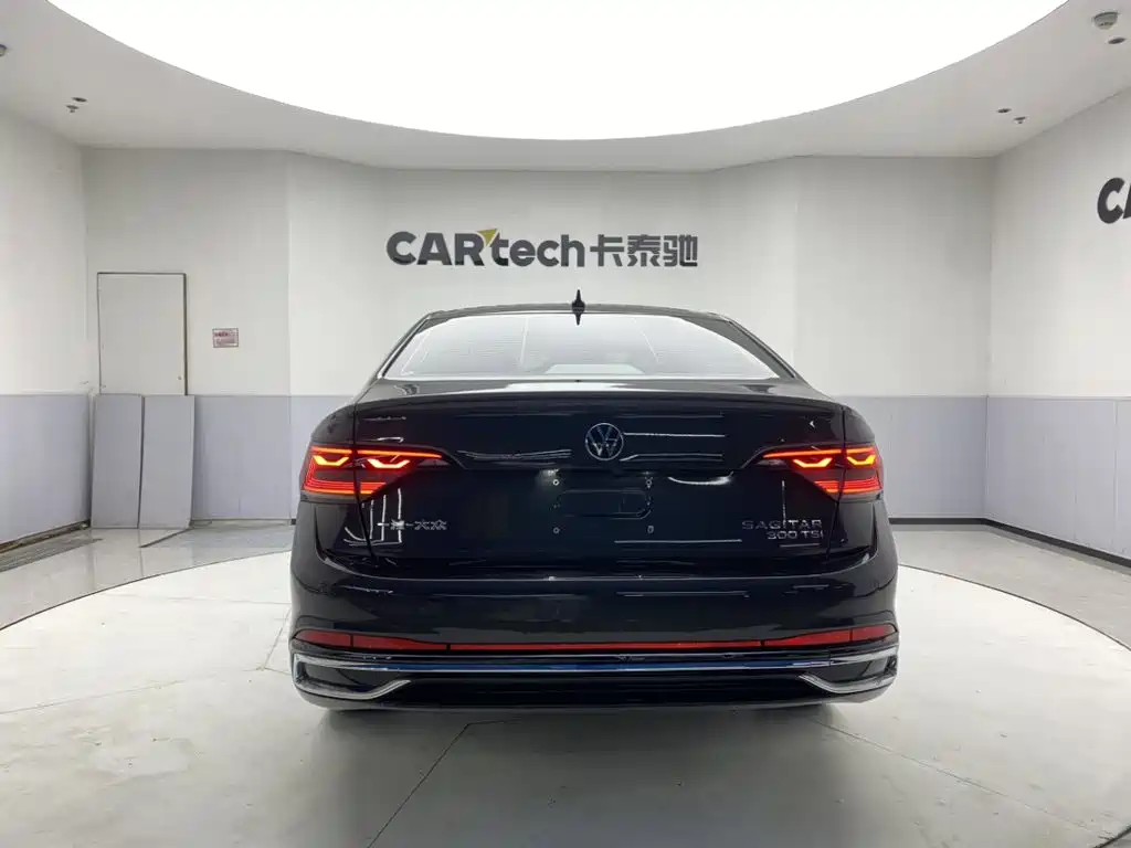 Volkswagen Sagitar — миниатюра 6