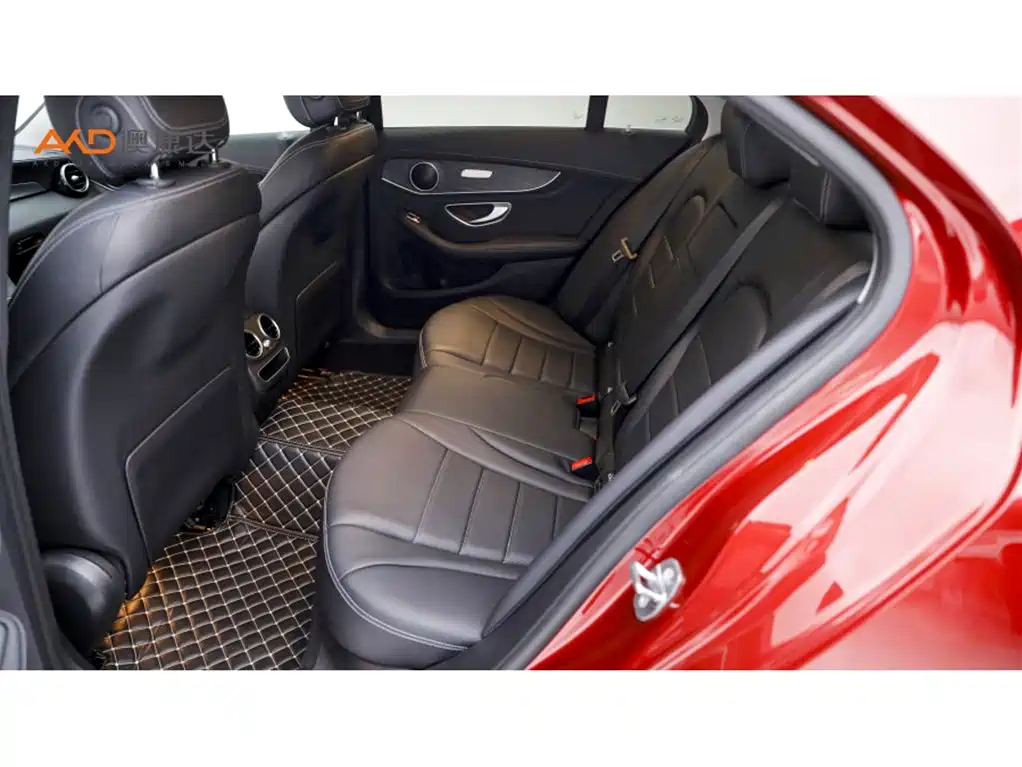 Mercedes-Benz C-Class — миниатюра 7