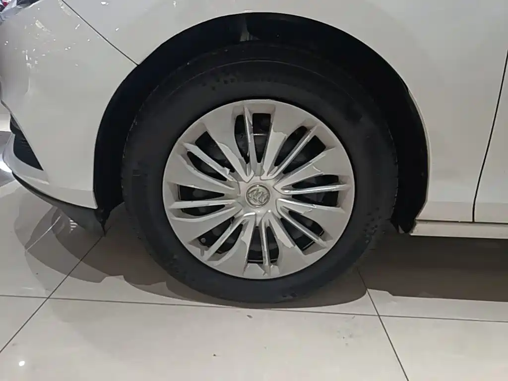 Buick Excelle — миниатюра 23