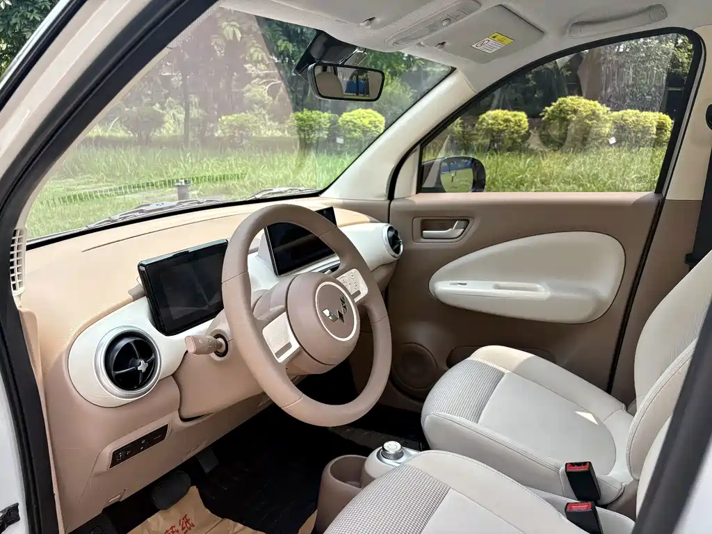 Wuling MINIEV — миниатюра 7