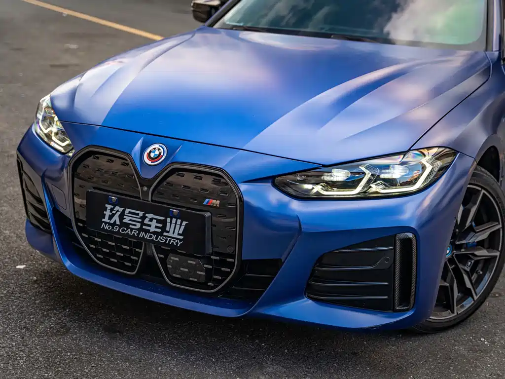 BMW i4 — миниатюра 6