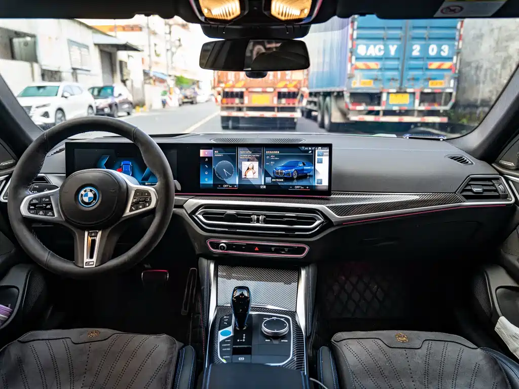 BMW i4 — миниатюра 12