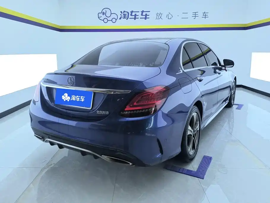 Mercedes-Benz C-Class — миниатюра 3