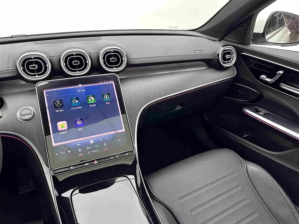 Mercedes-Benz C-Class — миниатюра 14