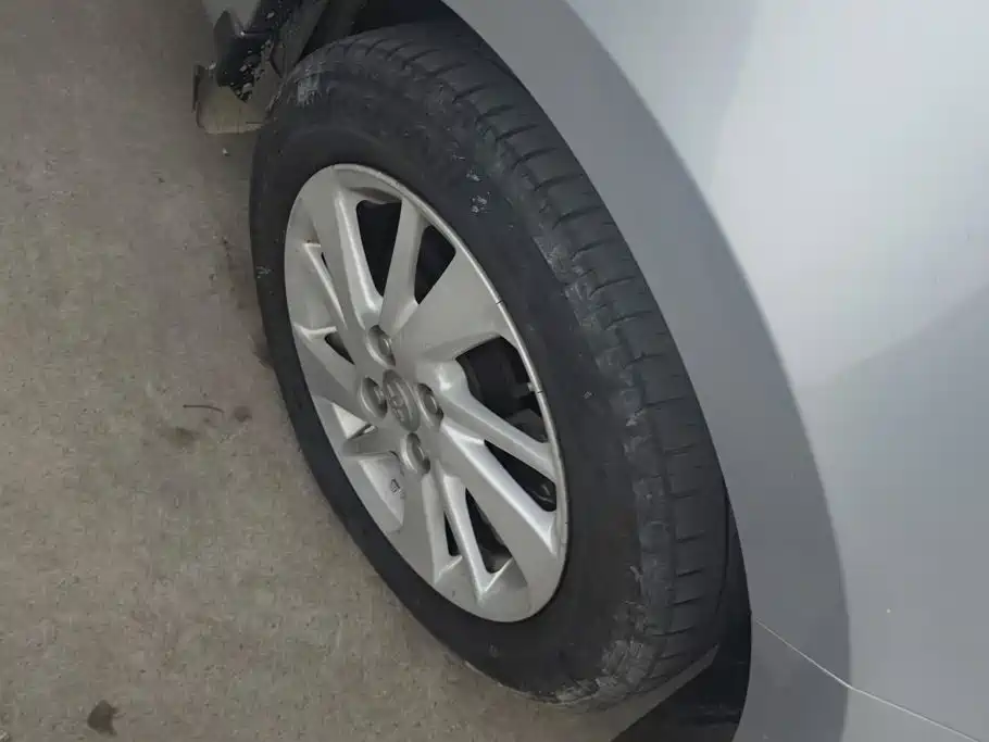 Toyota Yaris L — миниатюра 6