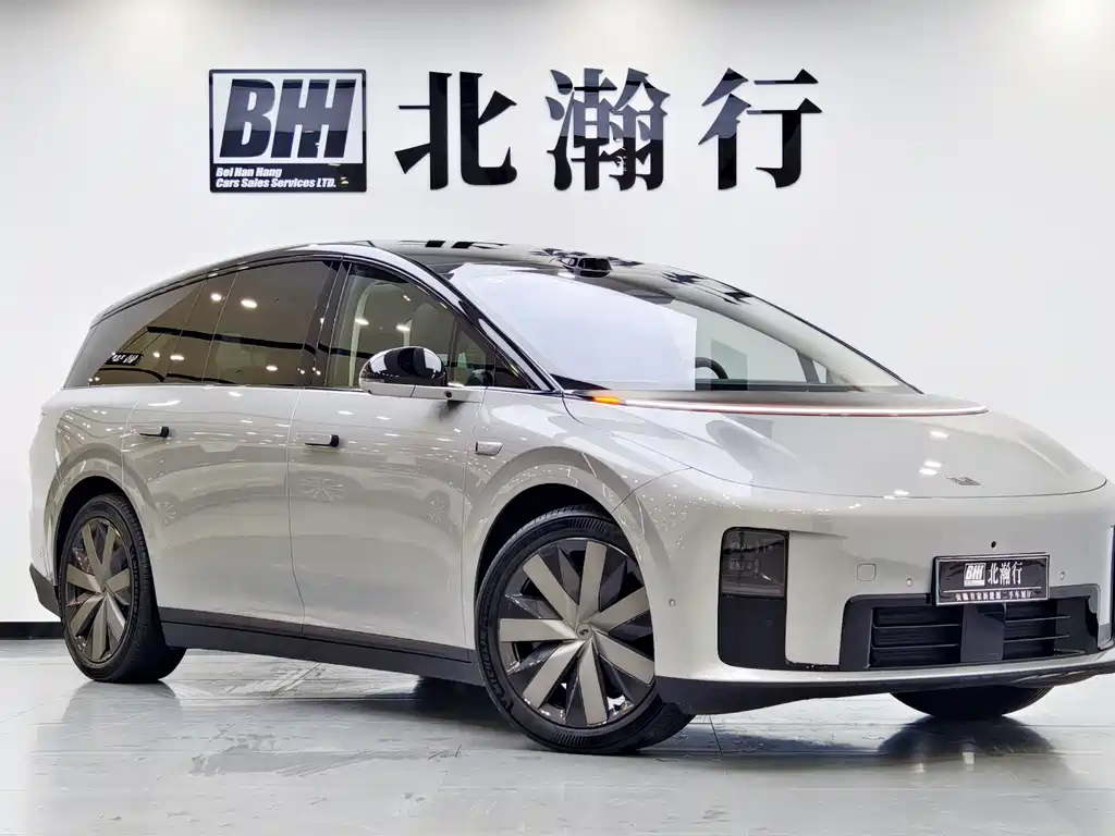Li Auto i8 2025 Standard