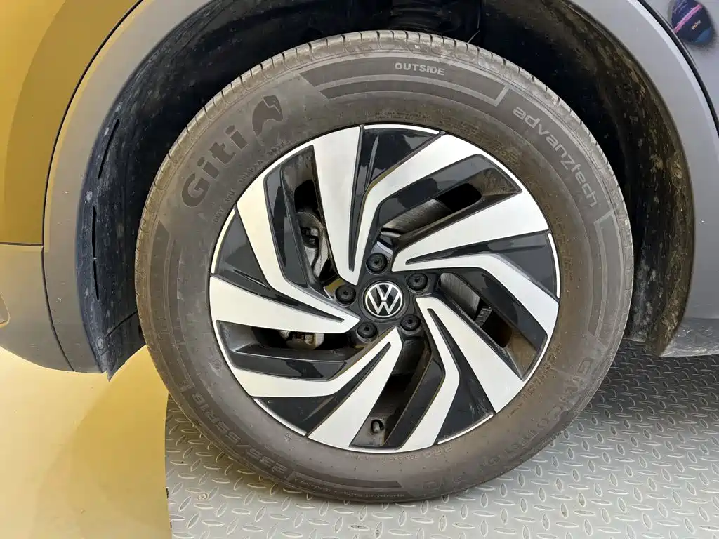 Volkswagen Tiguan L — миниатюра 10
