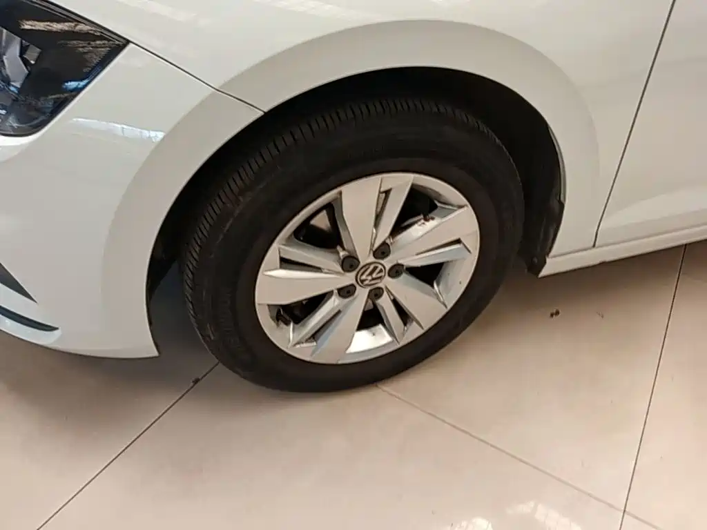 Volkswagen Polo — миниатюра 23