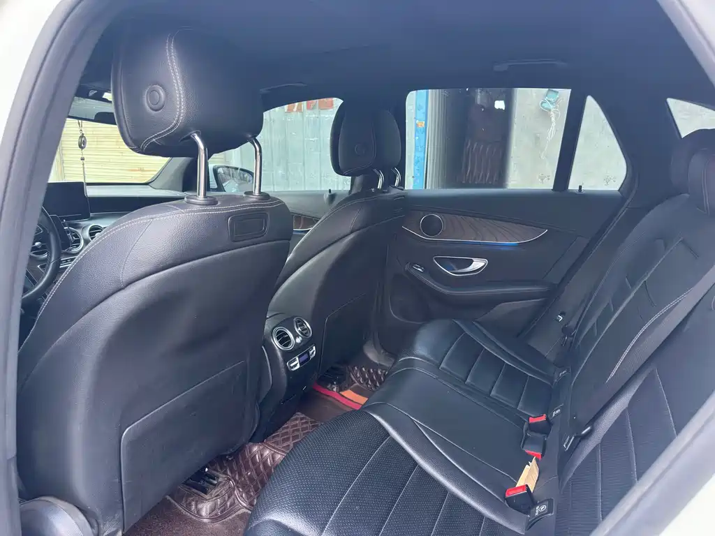 Mercedes-Benz GLC 2017 GLC 300 4MATIC