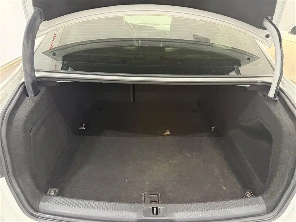 Audi A4L — миниатюра 9