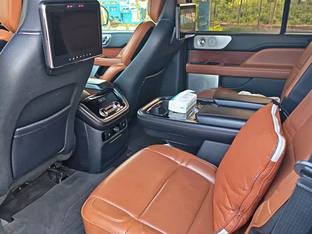 Lincoln Navigator 2018 3.5T V