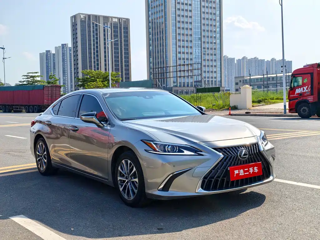 Lexus ES — миниатюра 2