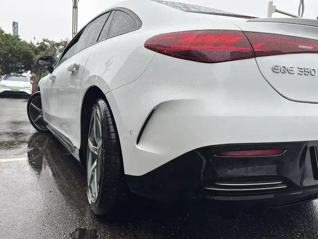 Mercedes-Benz EQE — миниатюра 7
