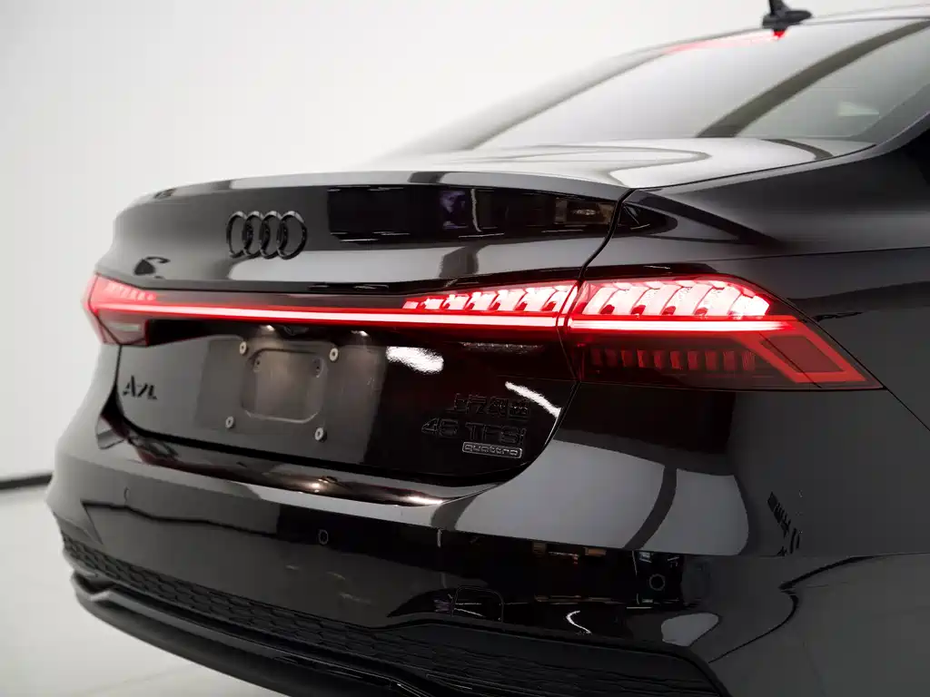 Audi A7L — миниатюра 20