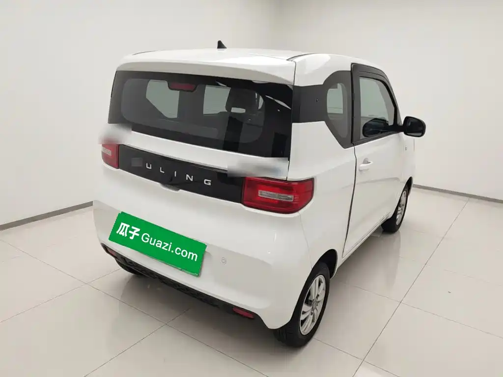 Wuling MINIEV — миниатюра 6
