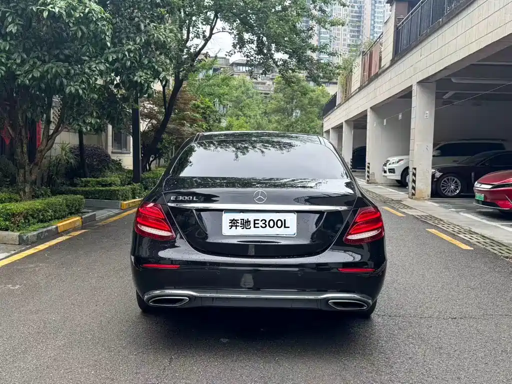 Mercedes-Benz E-Class E 2019 E 300 L Fashion