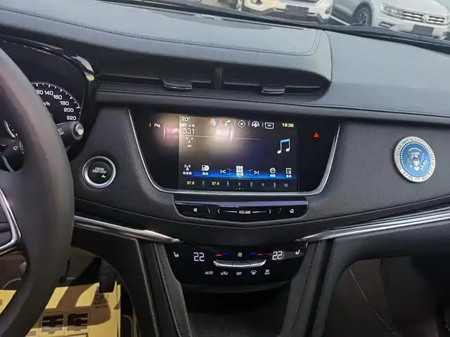 Cadillac XT5 — миниатюра 10