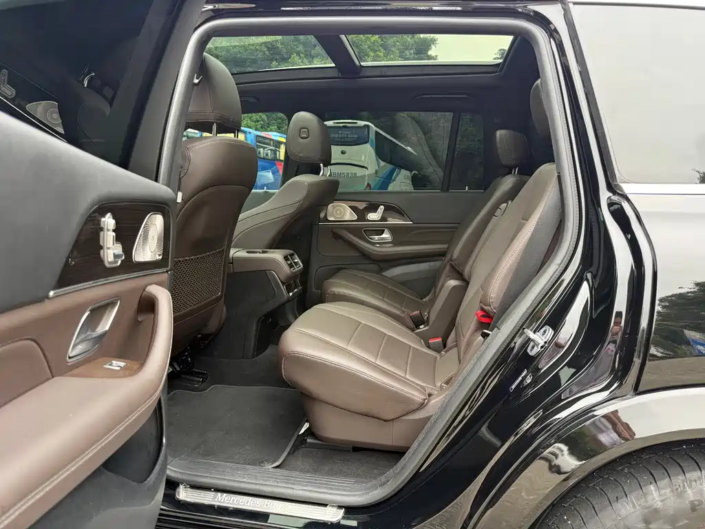 Mercedes-Benz GLS — миниатюра 11