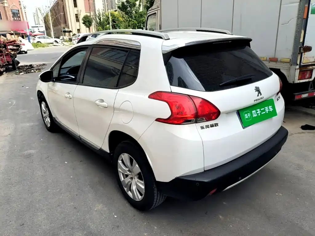 Peugeot 2008 — миниатюра 5