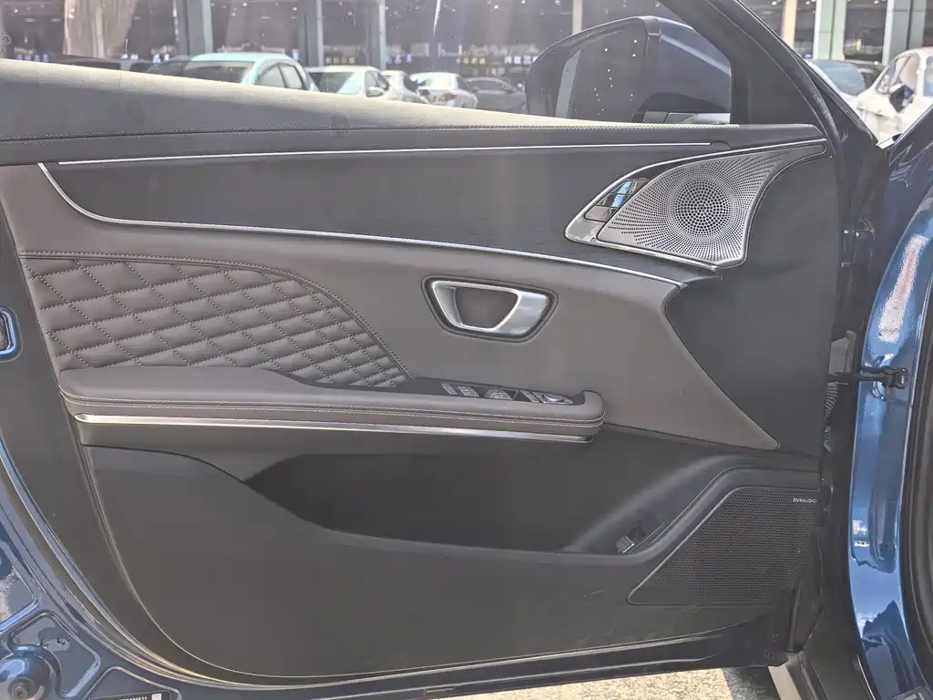 BYD Han — миниатюра 5