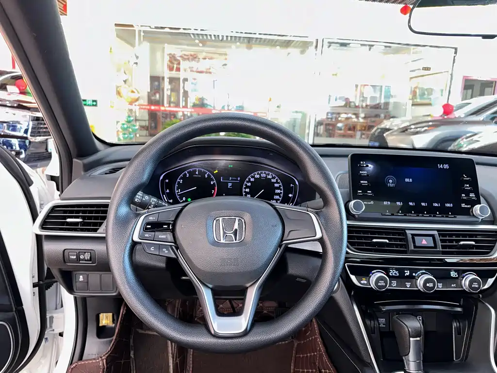 Honda Inspire — миниатюра 8
