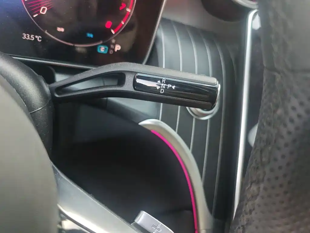Mercedes-Benz GLC — миниатюра 15