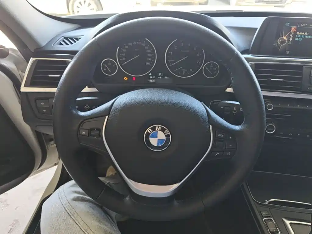 BMW 3 Series — миниатюра 11