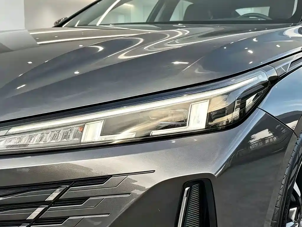 Changan Eado — миниатюра 4