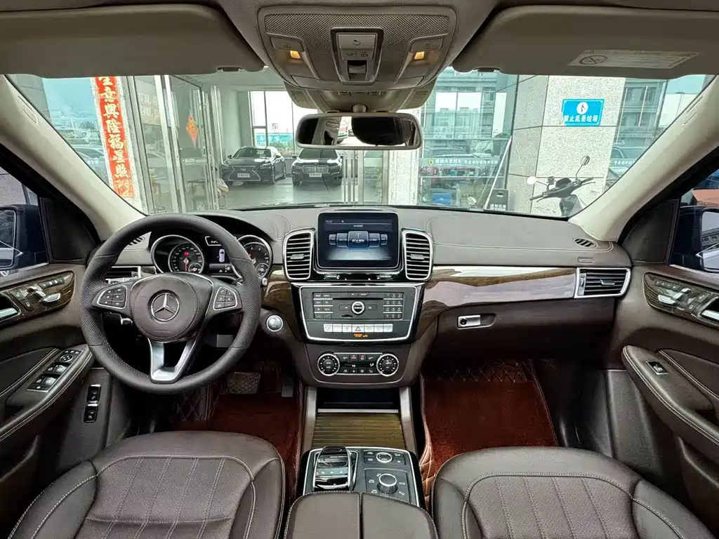 Mercedes-Benz GLS — миниатюра 5