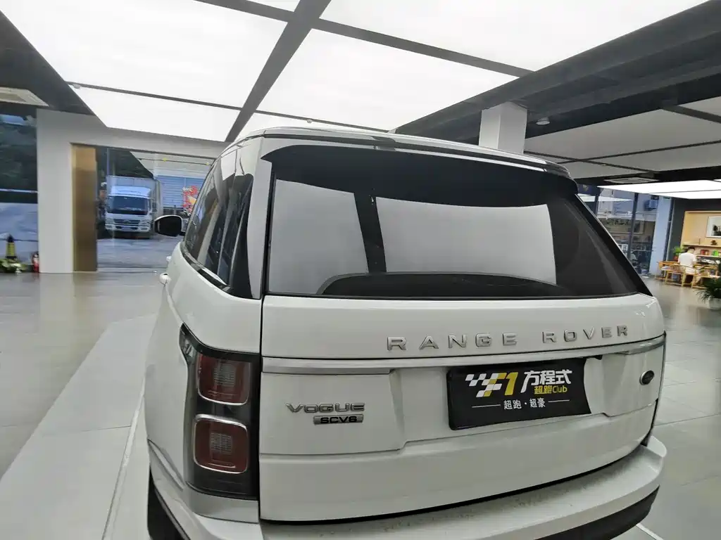 Land Rover Range Rover 2018 3.0 SC V6 Vogue SE Long Wheelbase