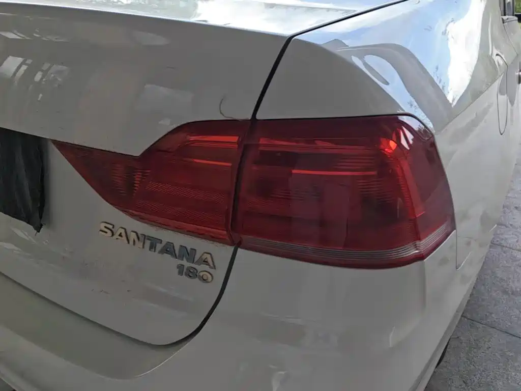 Volkswagen Santana — миниатюра 8
