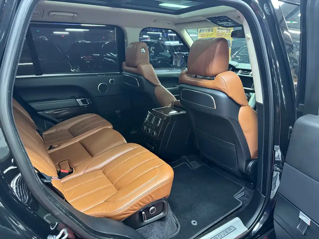 Land Rover Range Rover — миниатюра 18