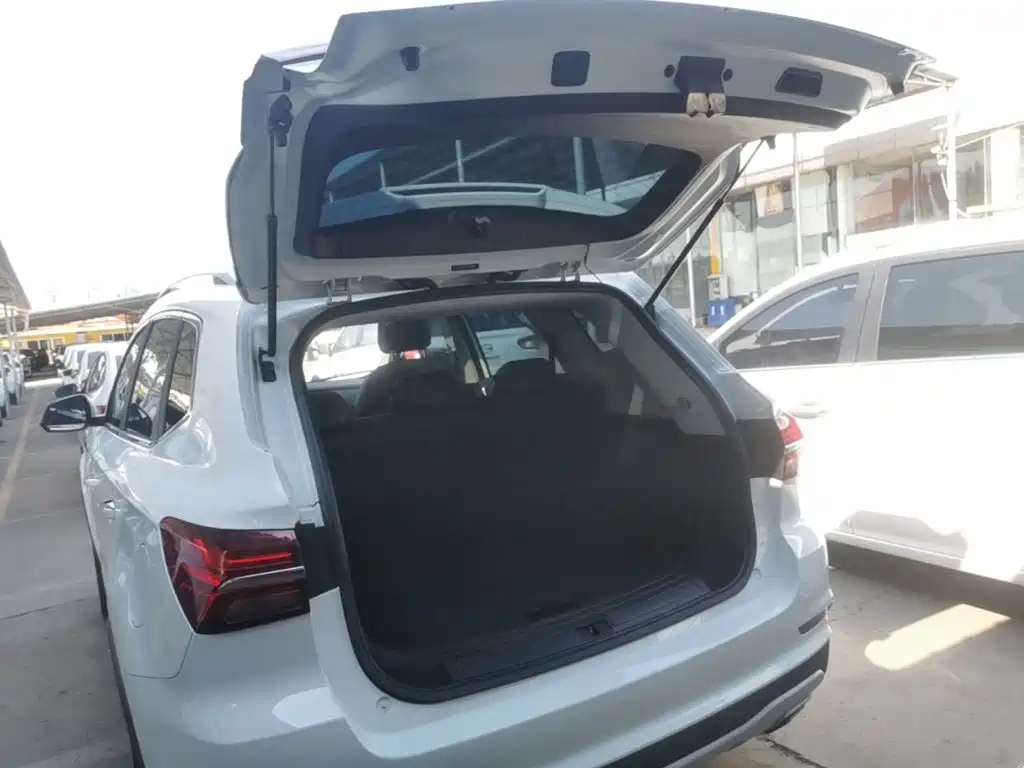 Roewe RX5 — миниатюра 19