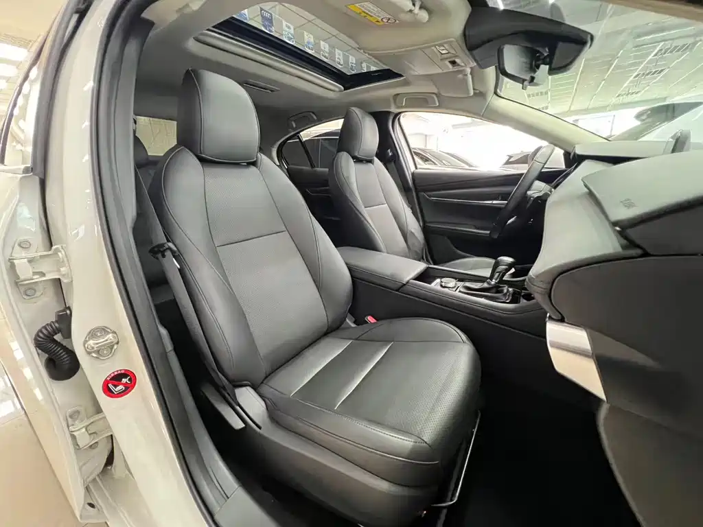 Mazda 3 Axela — миниатюра 24