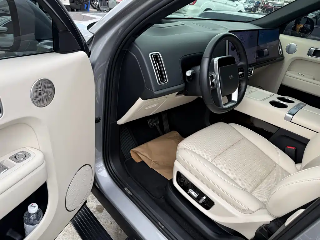 Li Auto Li L8 — миниатюра 11