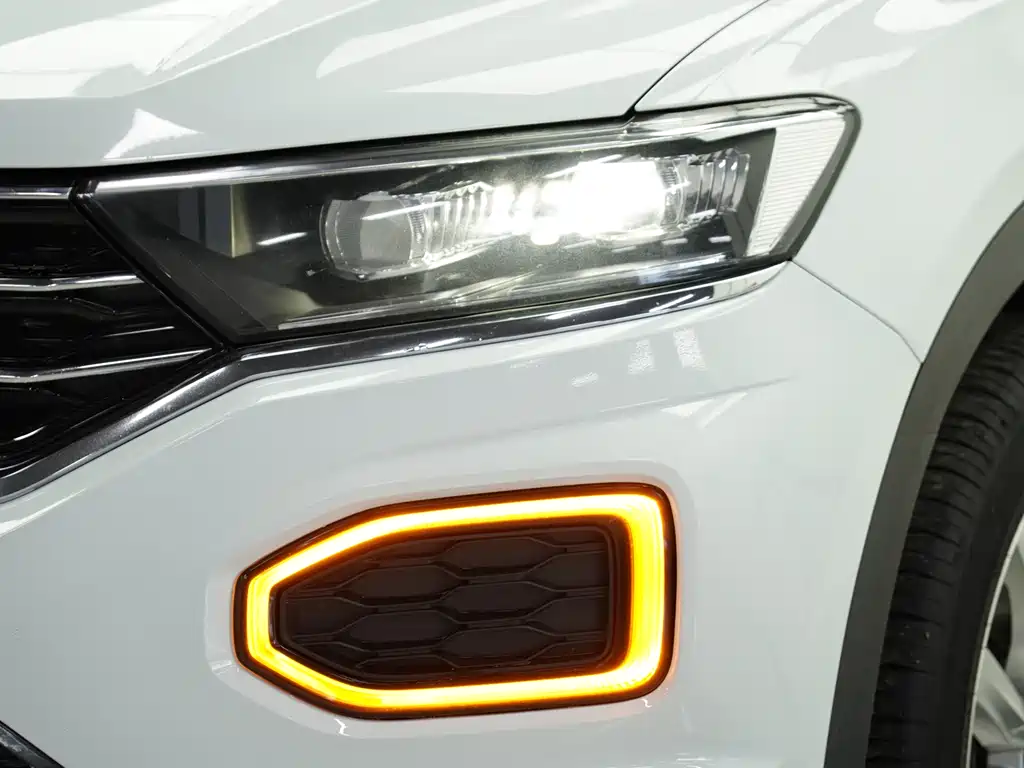 VOLKSWAGEN T ROC EXPLORING SONGS