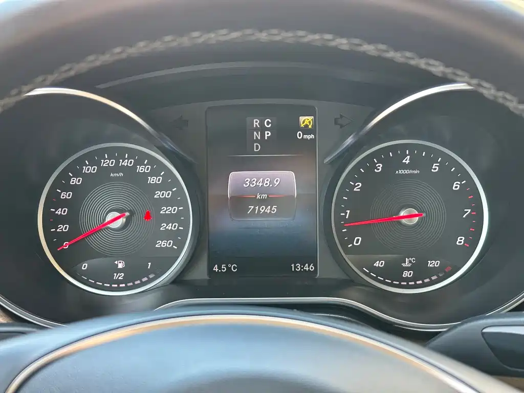 MERCEDES-BENZ V CLASS