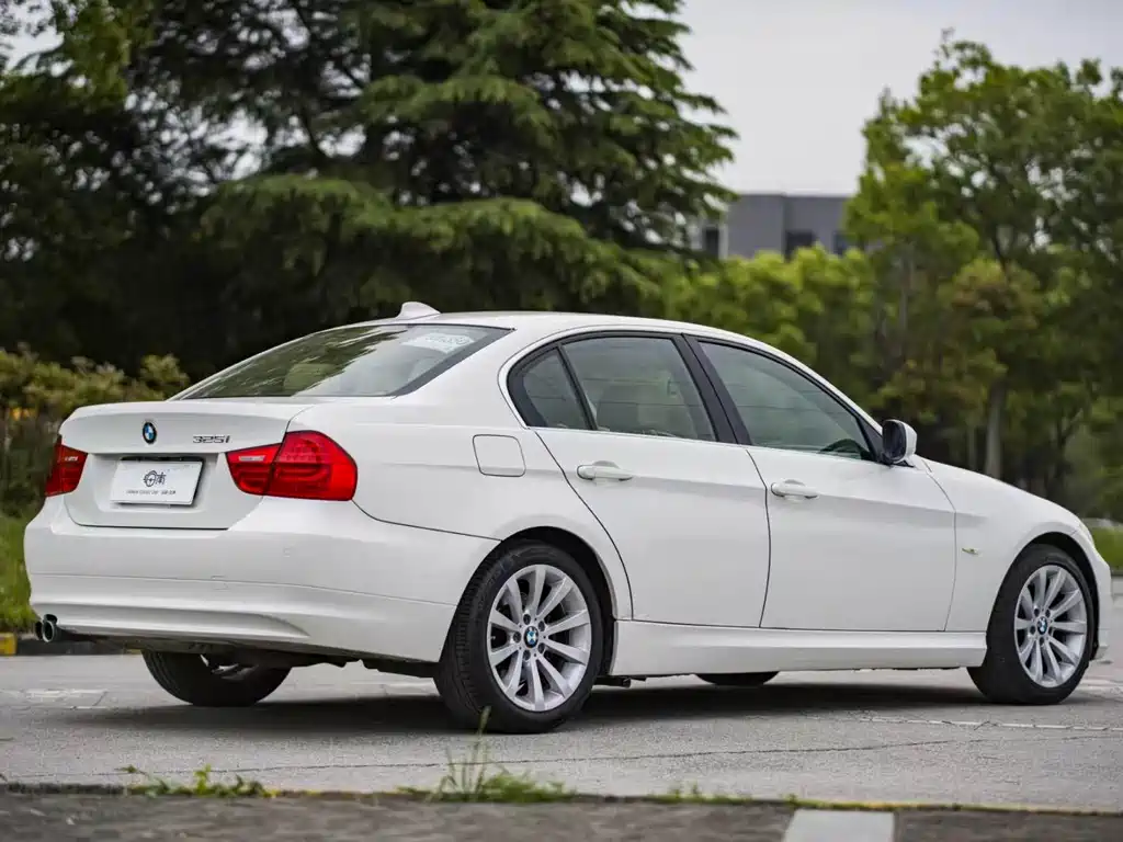 BMW 3 Series — миниатюра 2