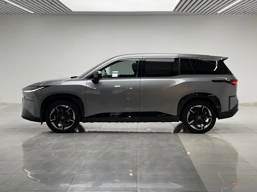 Toyota bZ3X — миниатюра 7
