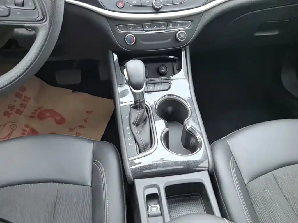 Buick Verano — миниатюра 14