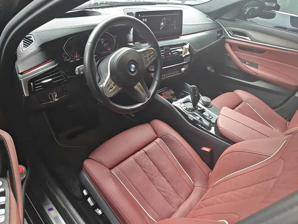 BMW 5 Series — миниатюра 6