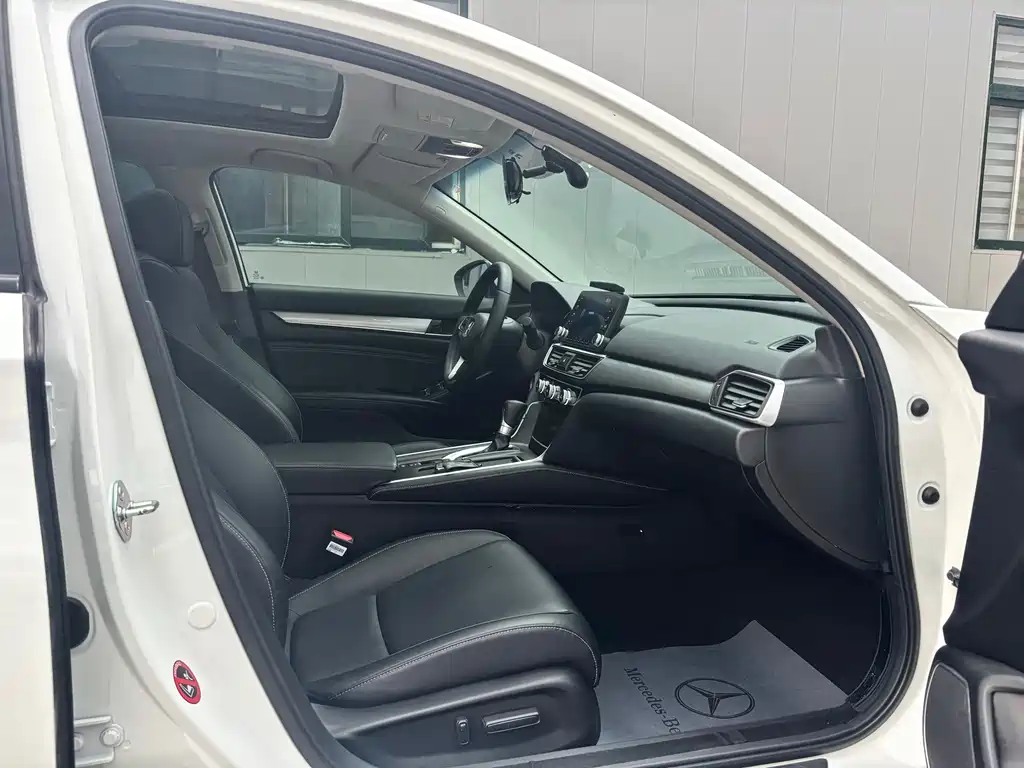 Honda Inspire 2019 260TURBO V