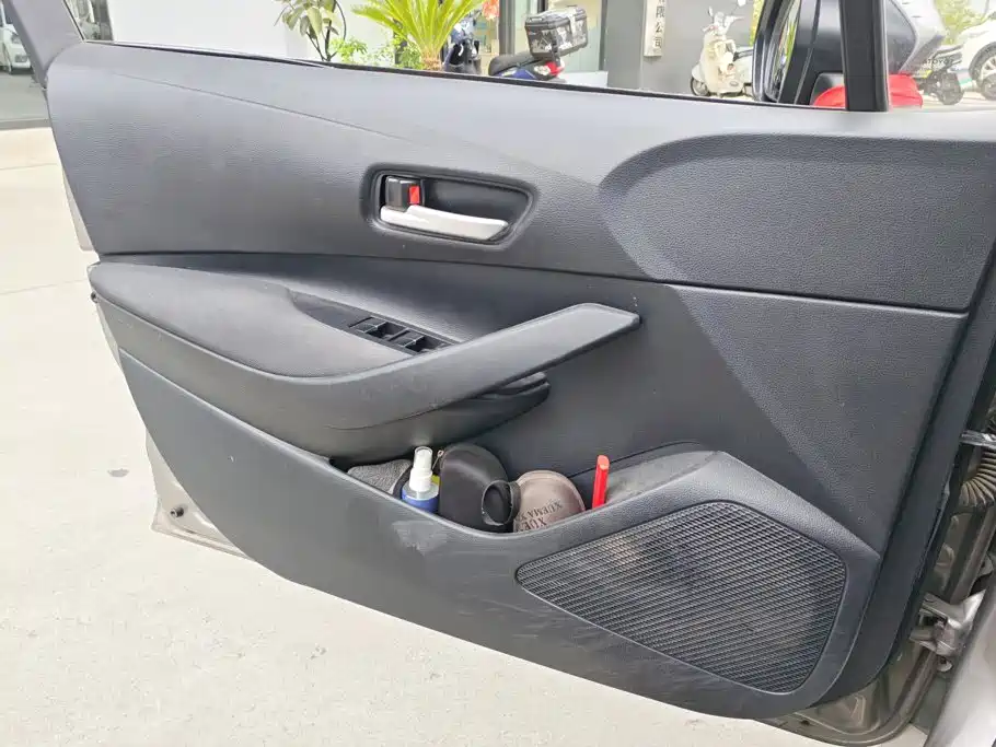 Toyota Corolla — миниатюра 7