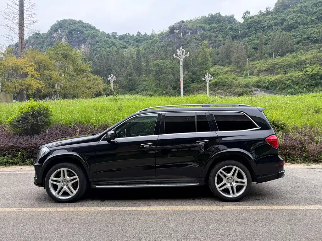 Mercedes-Benz GL-Class — миниатюра 3