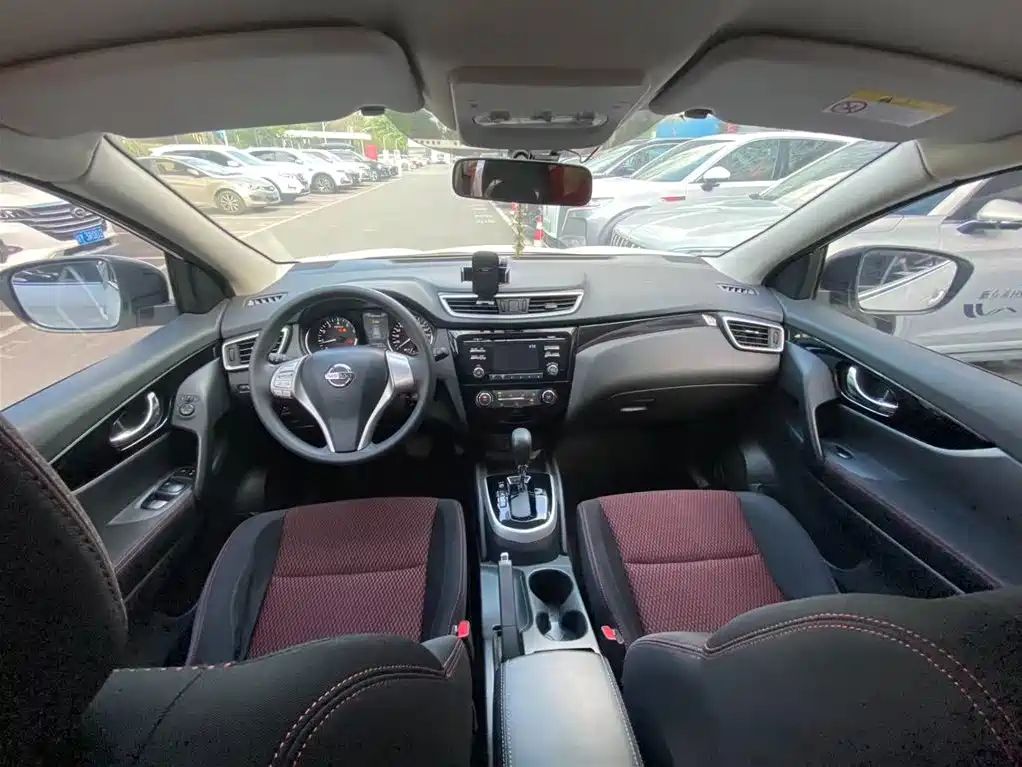 Nissan Qashqai 2016 2.0L CVT Elite